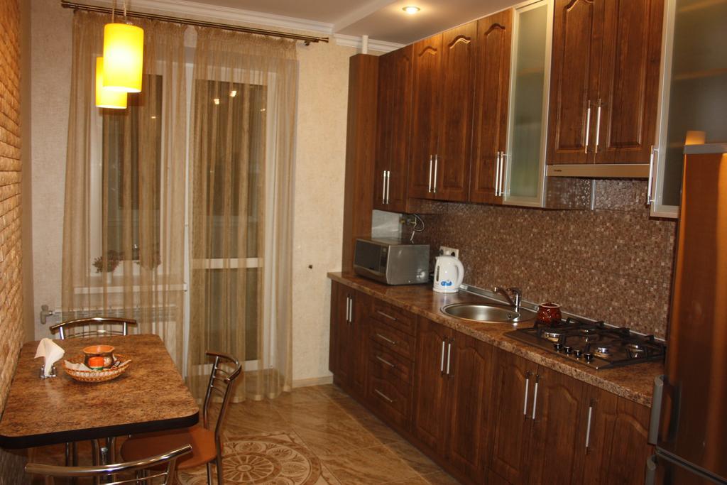 Apartments In The City Center Poltava Exterior foto